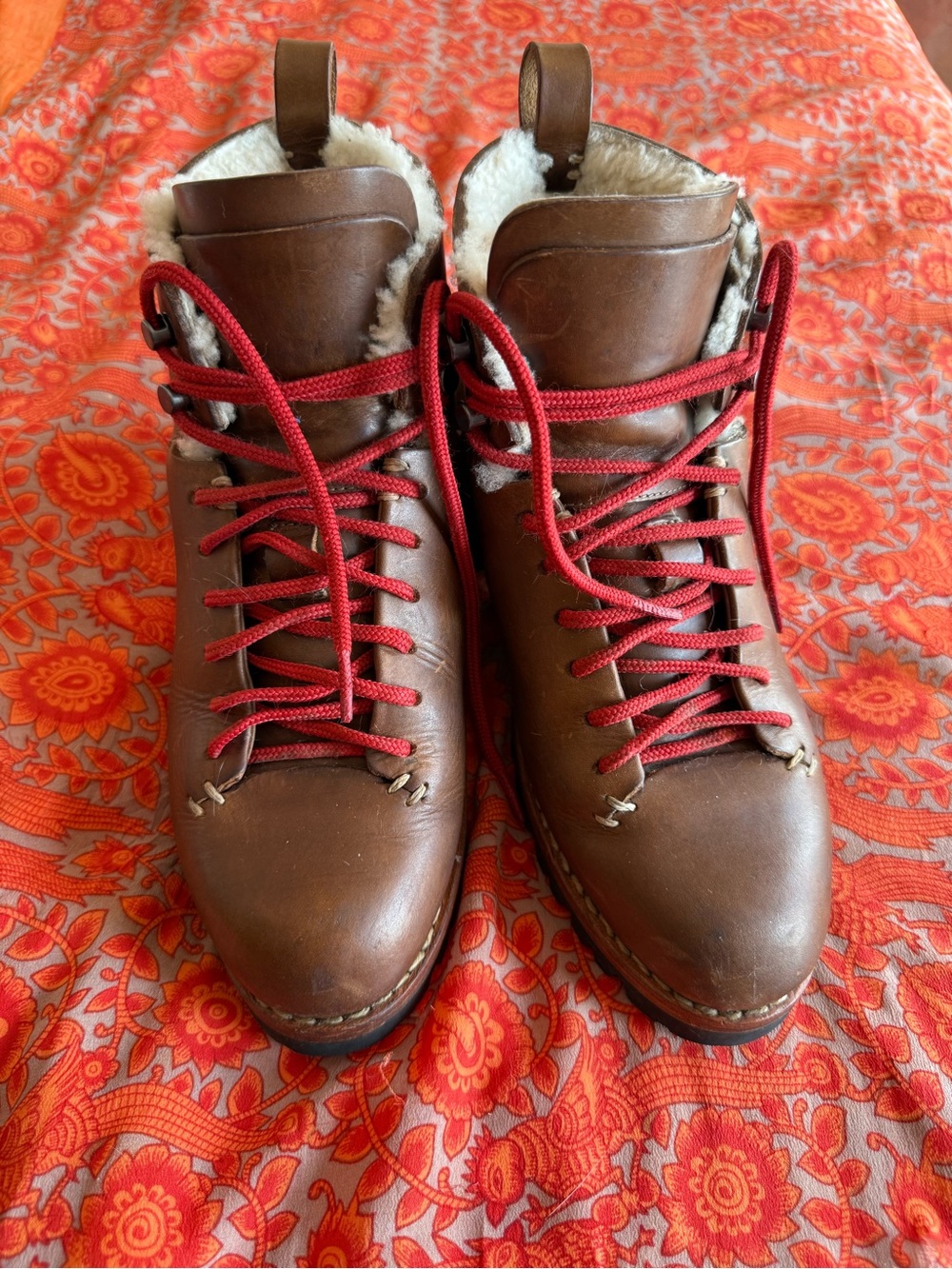FEIT Whipstitched Wool Hiker